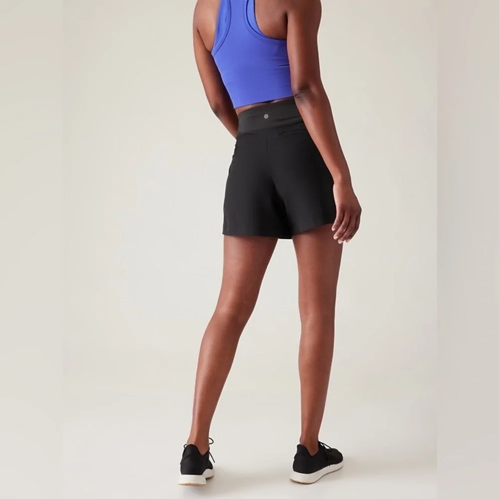 Athleta Fairway Golf Shorts Black size 4‎
